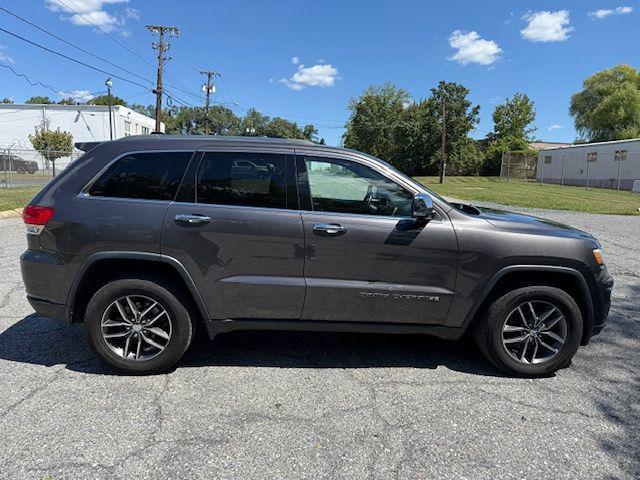 Photo of 2018  Jeep Grand Cherokee
