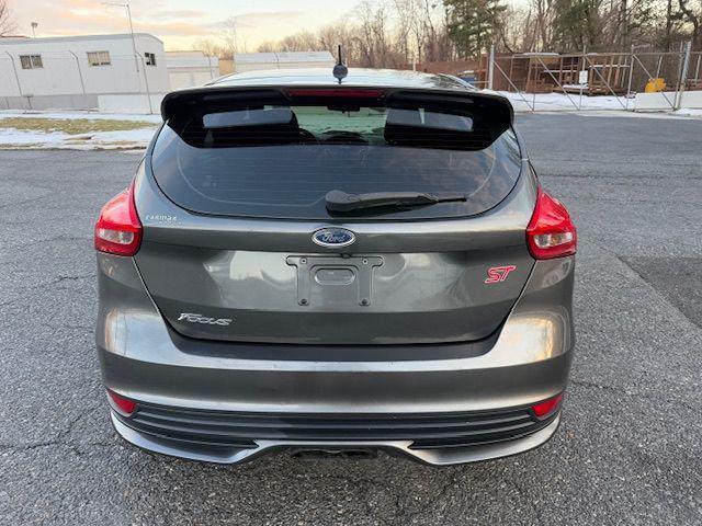 Photo of 2017  Ford Focus ST
