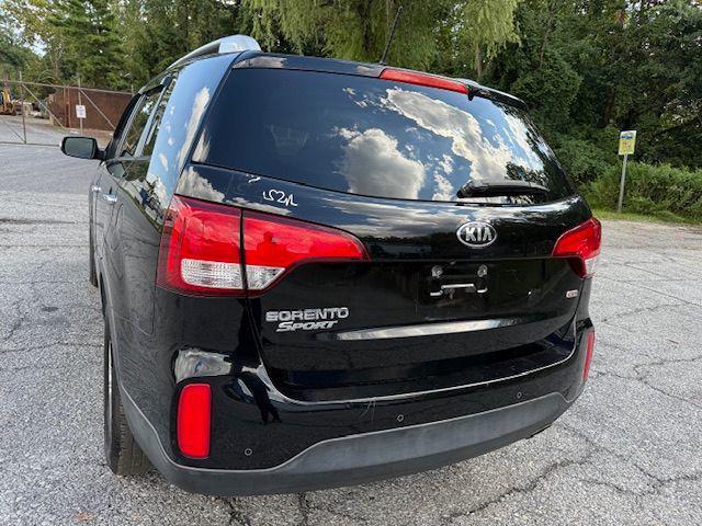 Photo of 2015 Ebony Black Kia Sorento