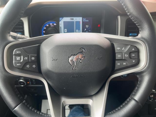 Photo of 2023 Azure Gray Metallic Tri-Coat Ford Bronco