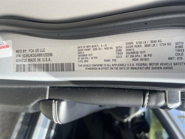 Photo of 2021 Silver Zynith Jeep Grand Cherokee L