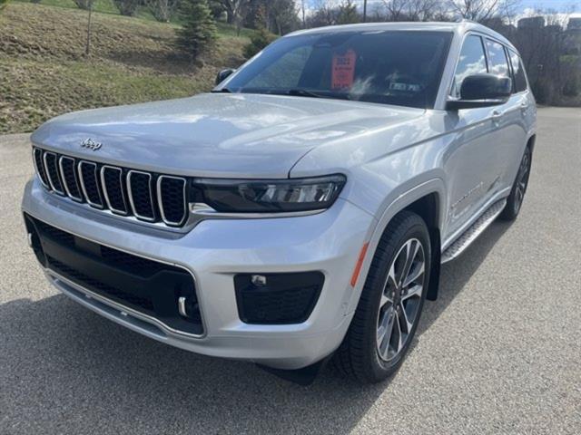 Photo of 2021 Silver Zynith Jeep Grand Cherokee L