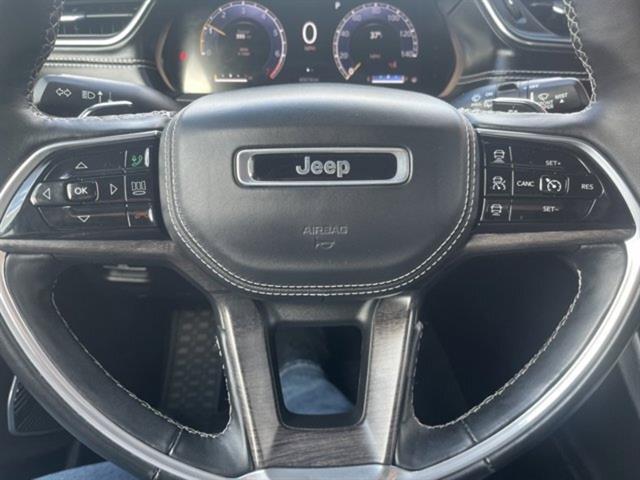 Photo of 2021 Silver Zynith Jeep Grand Cherokee L