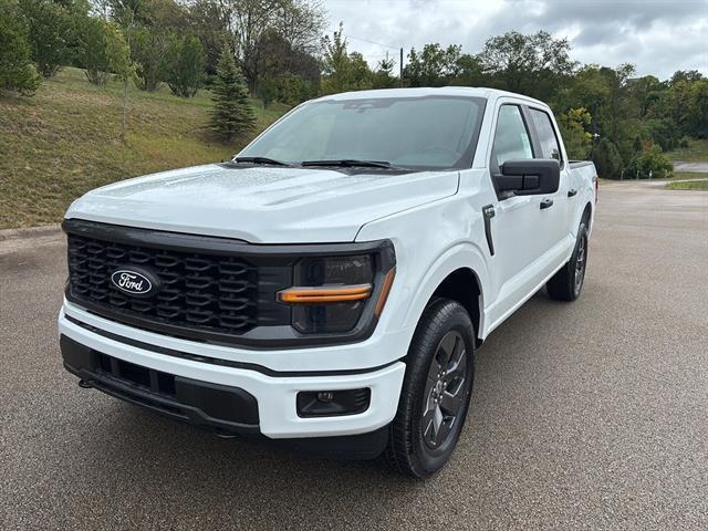 Photo of 2025 Oxford White Ford F-150