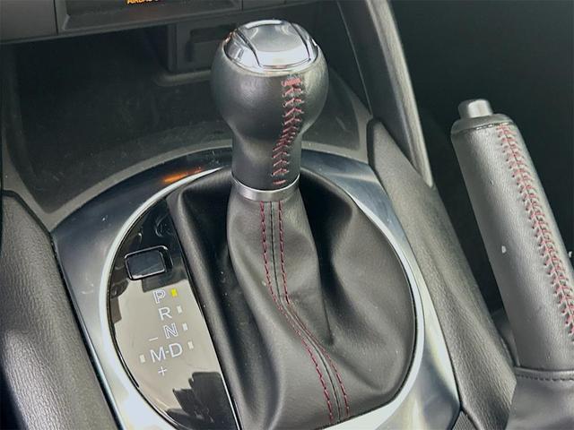 Photo of 2016 Crystal White Pearl Metallic Mazda MX-5 Miata