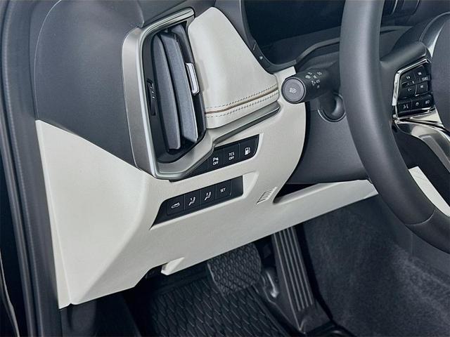 Photo of 2025 Jet Black Mica Mazda CX-90