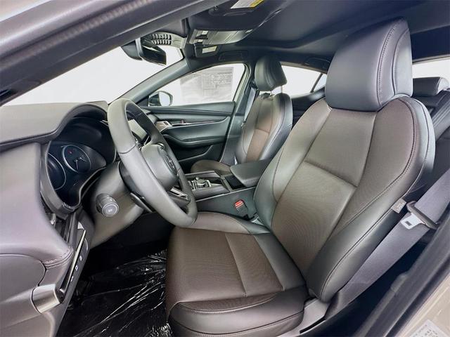 Photo of 2025 Platinum Mazda Mazda3