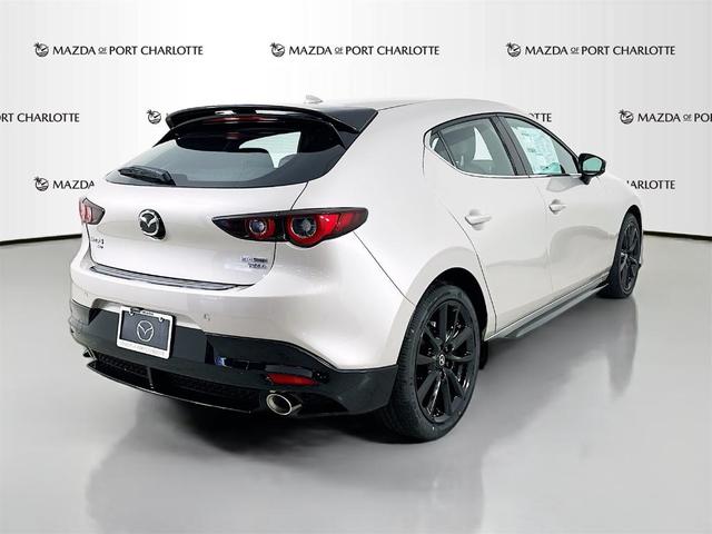 Photo of 2025 Platinum Mazda Mazda3