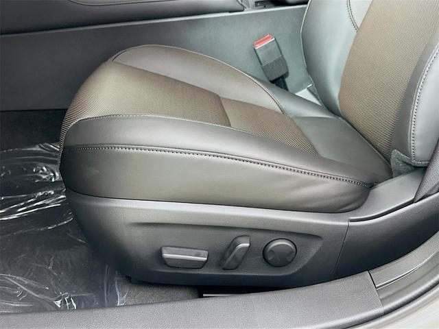 Photo of 2025 Platinum Mazda Mazda3