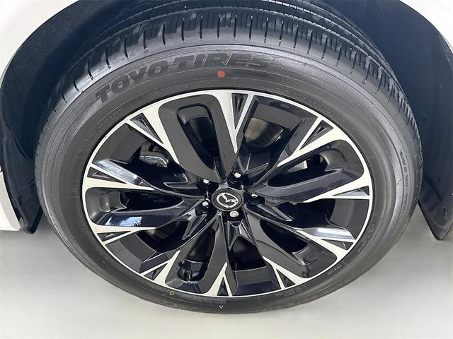 Photo of 2025 Rhodium Mazda CX-90