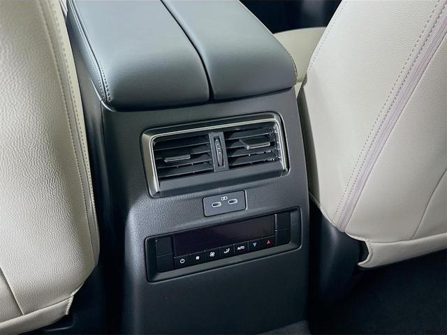 Photo of 2025 Rhodium Mazda CX-90 PHEV