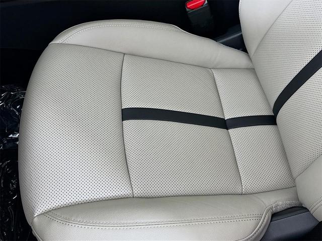 Photo of 2025 Rhodium Mazda CX-90 PHEV