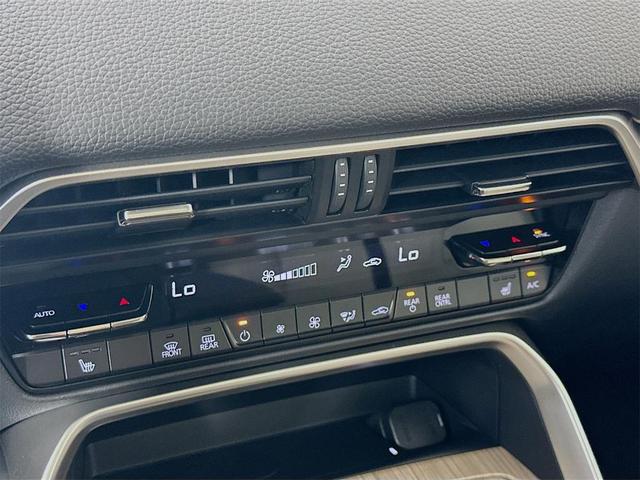 Photo of 2025 Rhodium Mazda CX-90 PHEV