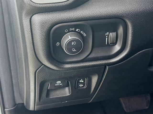 Photo of 2022 Bright White Clearcoat RAM 1500