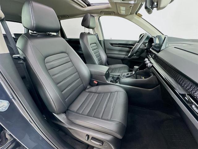 Photo of 2025 Silver Honda CR-V