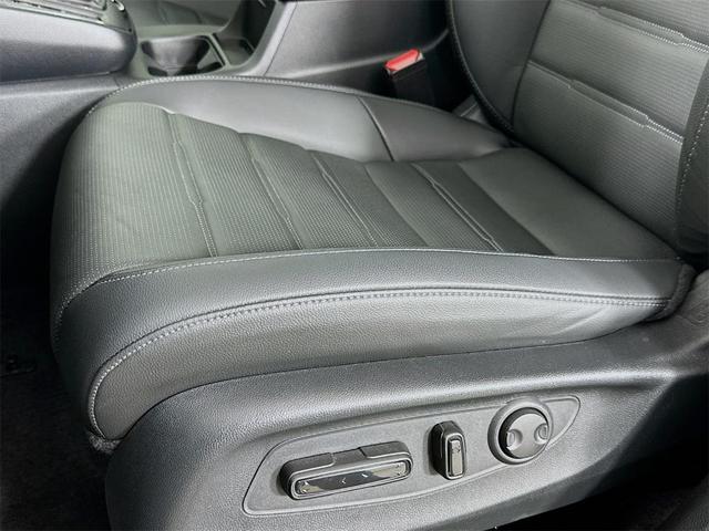 Photo of 2025 Silver Honda CR-V
