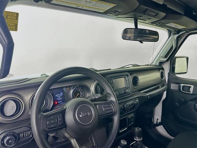 Photo of 2021 Bright White Clearcoat Jeep Wrangler