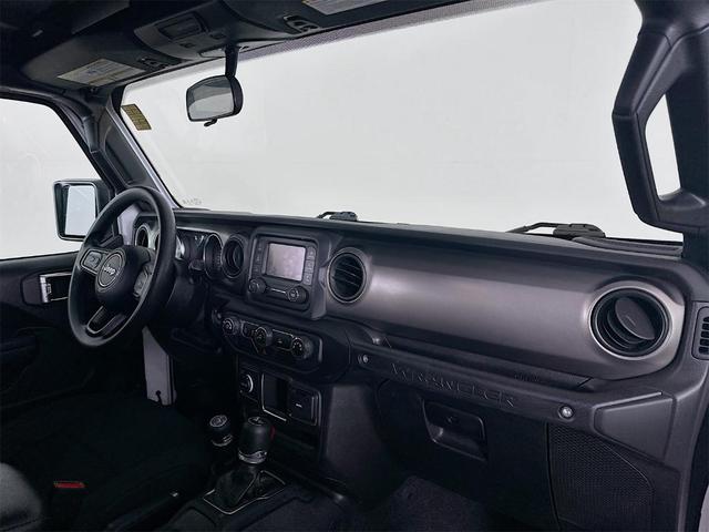 Photo of 2021 Bright White Clearcoat Jeep Wrangler