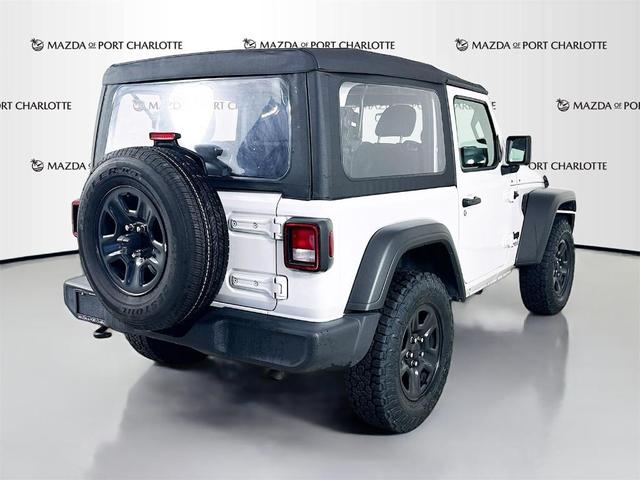 Photo of 2021 Bright White Clearcoat Jeep Wrangler