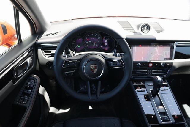 Photo of 2025 Papaya Metallic Porsche Macan