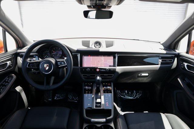 Photo of 2025 Papaya Metallic Porsche Macan