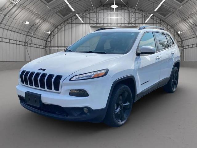 Photo of 2018 White Jeep Cherokee