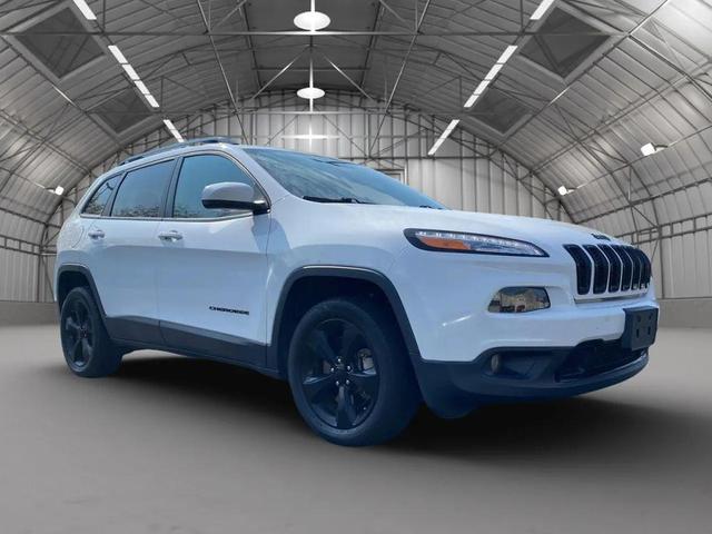 Photo of 2018 White Jeep Cherokee