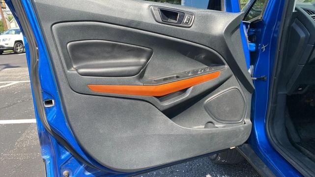Photo of 2018 Blue Ford EcoSport