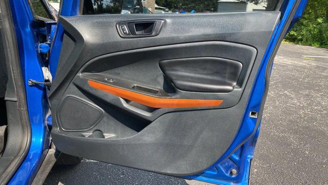 Photo of 2018 Blue Ford EcoSport