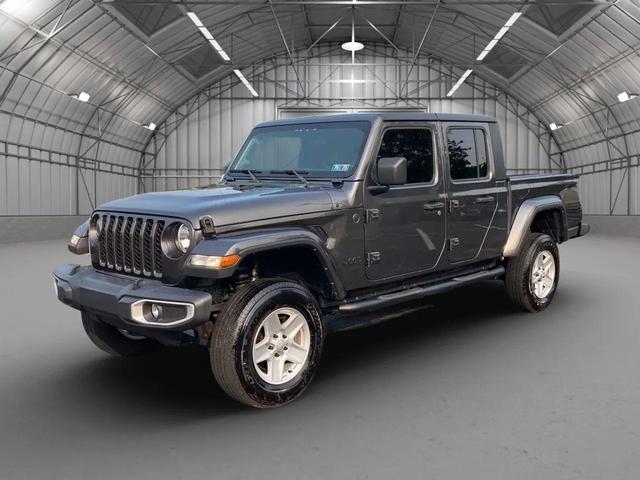 Photo of 2022 Gray Jeep Gladiator