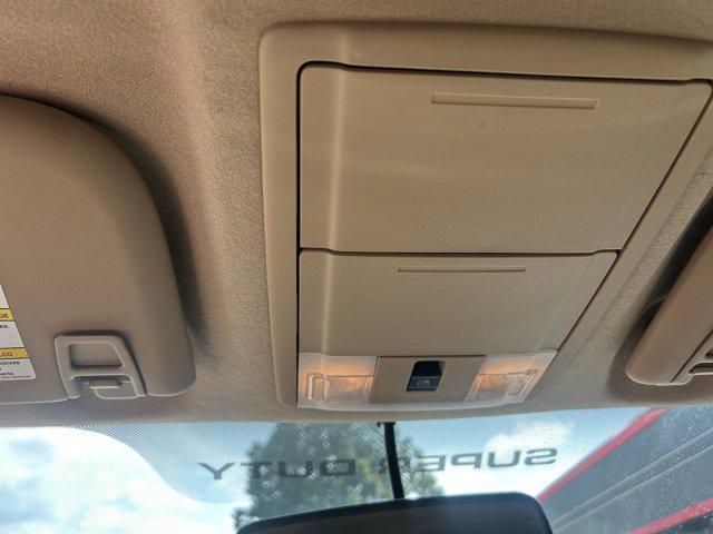 Photo of 2015 White Platinum Metallic Tri-Coat Ford F-250