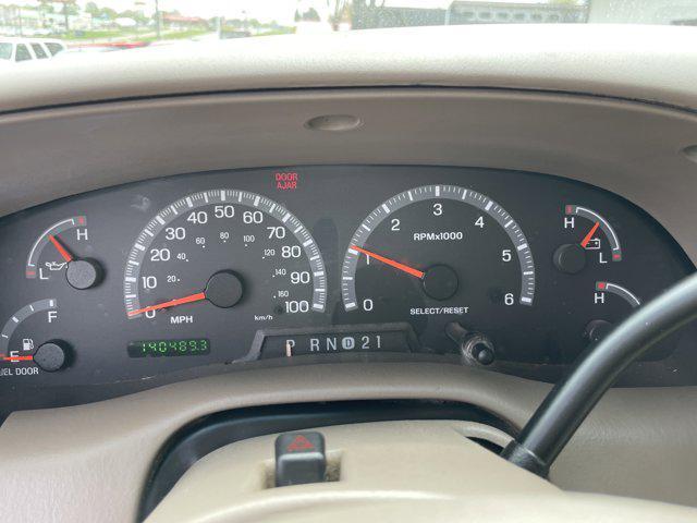 Photo of 2002 Oxford White Ford F-150