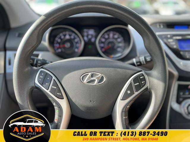 Photo of 2013 Radiant Silver Hyundai ELANTRA