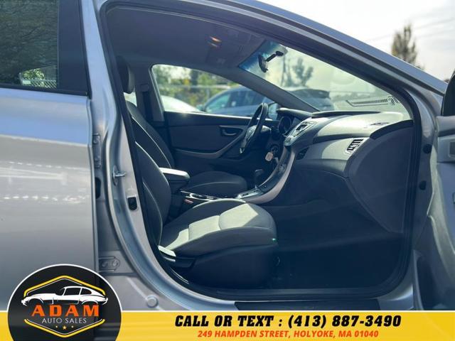 Photo of 2013 Radiant Silver Hyundai ELANTRA