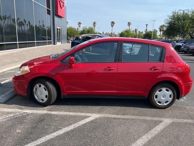 Photo of 2009 Red Alert Metallic Nissan Versa