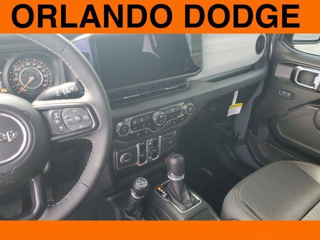 Photo of 2025 Anvil Clearcoat Jeep Gladiator
