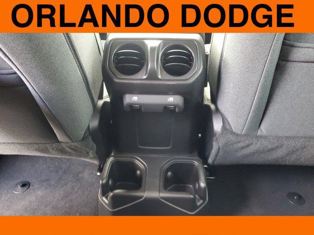 Photo of 2025 Anvil Clearcoat Jeep Gladiator