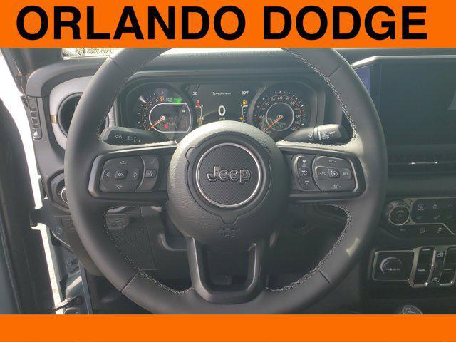 Photo of 2025 Anvil Clearcoat Jeep Gladiator