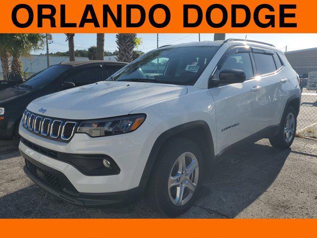 Photo of 2023 Bright White Clearcoat Jeep Compass