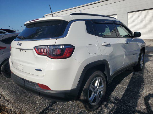 Photo of 2023 Bright White Clearcoat Jeep Compass