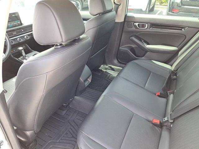 Photo of 2023 Platinum White Pearl Honda Civic