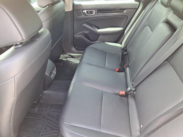 Photo of 2023 Platinum White Pearl Honda Civic