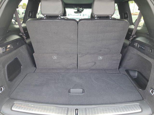 Photo of 2023 Bright White Clearcoat Jeep Grand Cherokee L