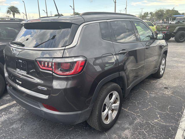 Photo of 2018 Diamond Black Crystal Pearlcoat Jeep Compass