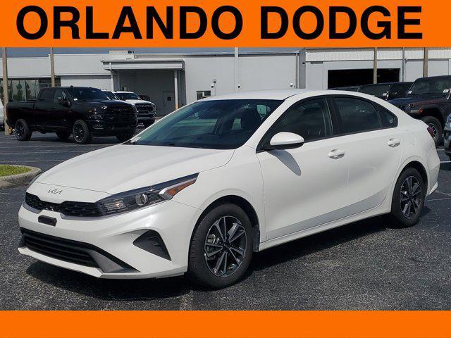 Photo of 2024 Snow White Pearl Kia Forte