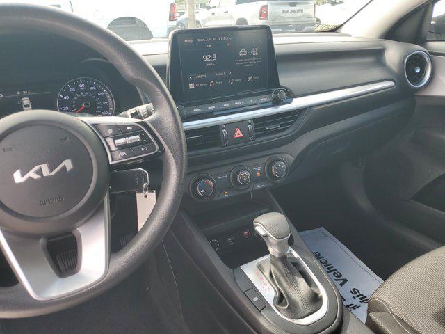 Photo of 2024 Snow White Pearl Kia Forte
