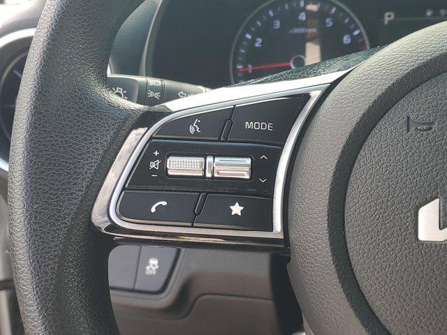Photo of 2024 Snow White Pearl Kia Forte