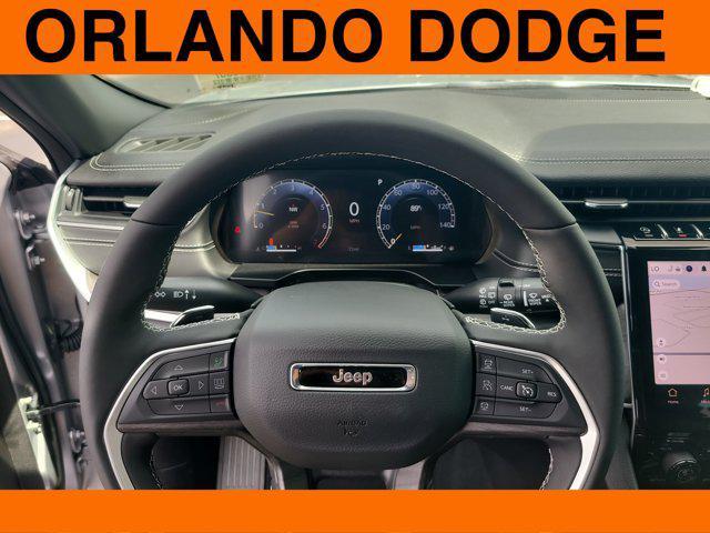 Photo of 2025 Silver Zynith Jeep Grand Cherokee