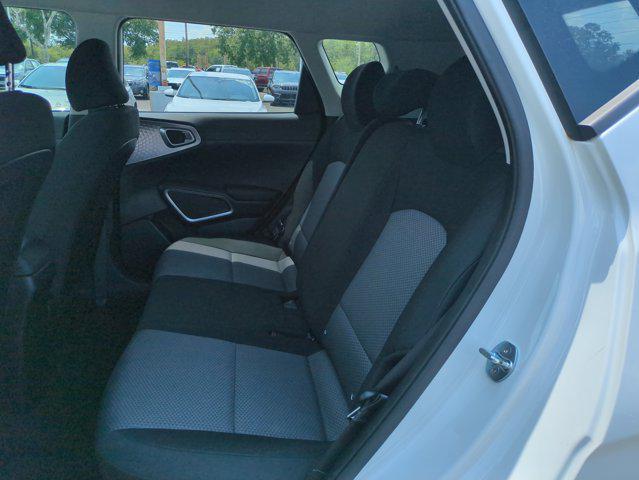 Photo of 2023 Snow White Pearl Kia Soul