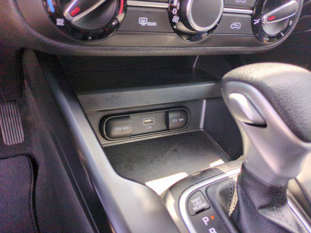 Photo of 2023 Snow White Pearl Kia Soul
